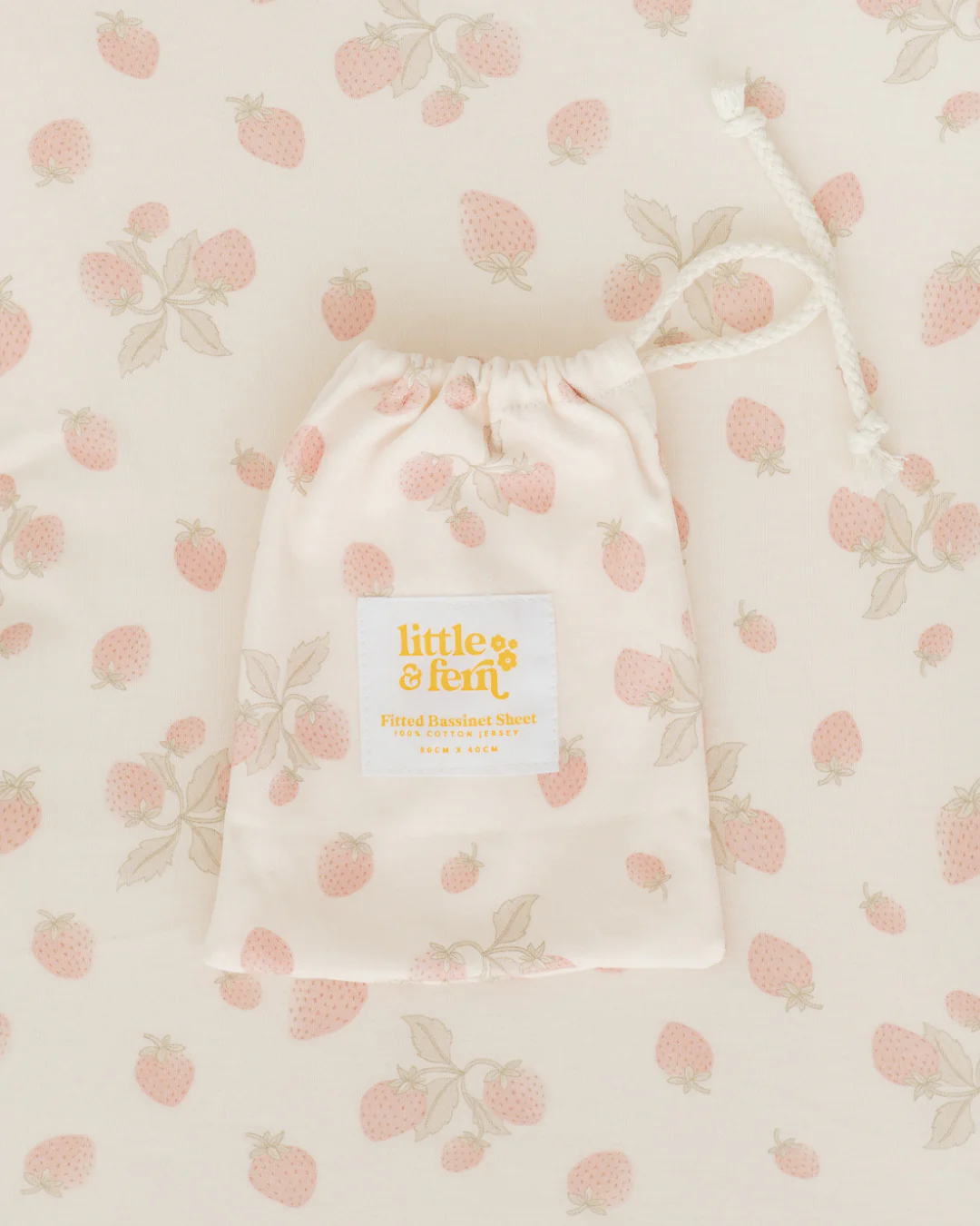 Bassinet Sheet | Strawberries