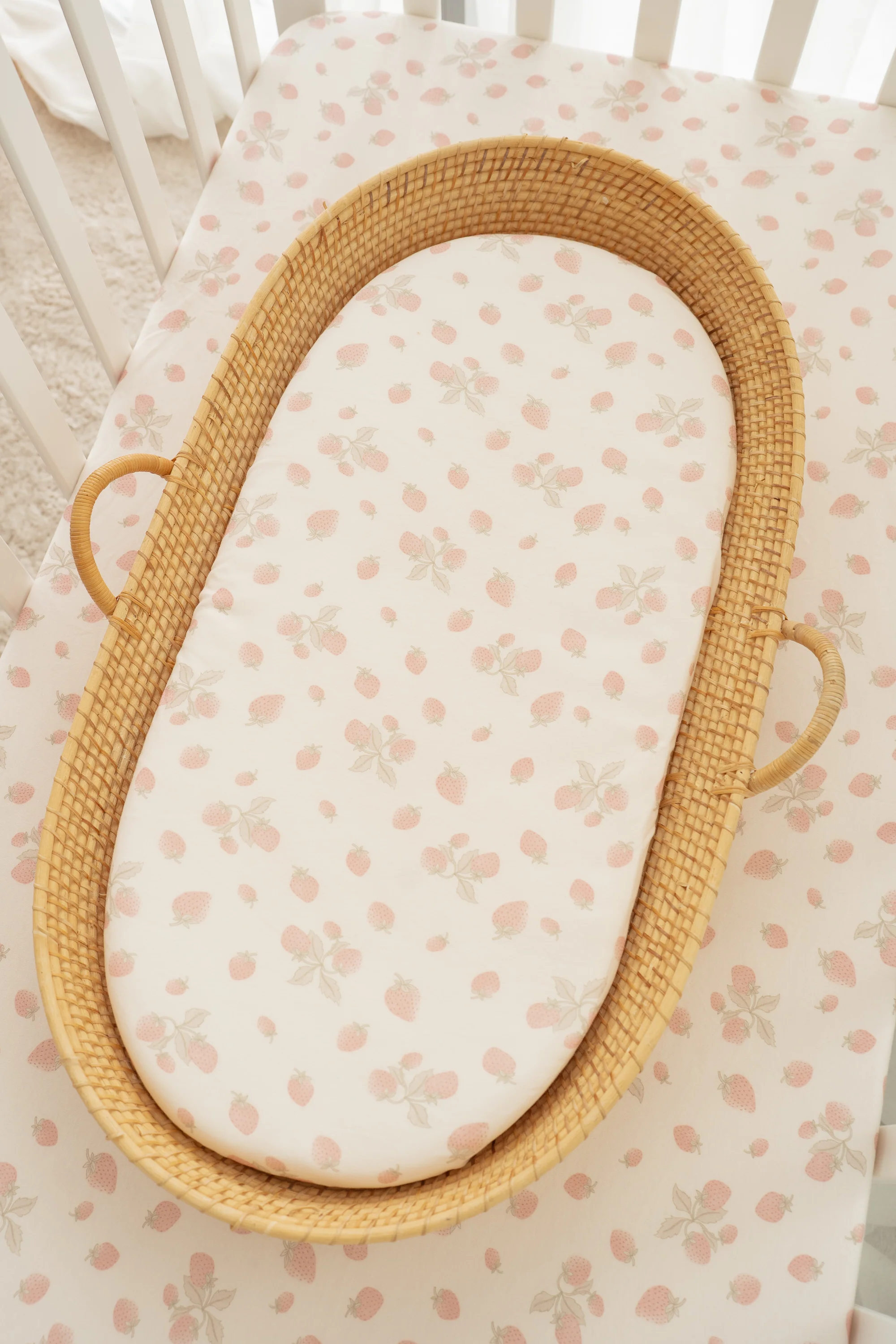 Bassinet Sheet | Strawberries - Image 2