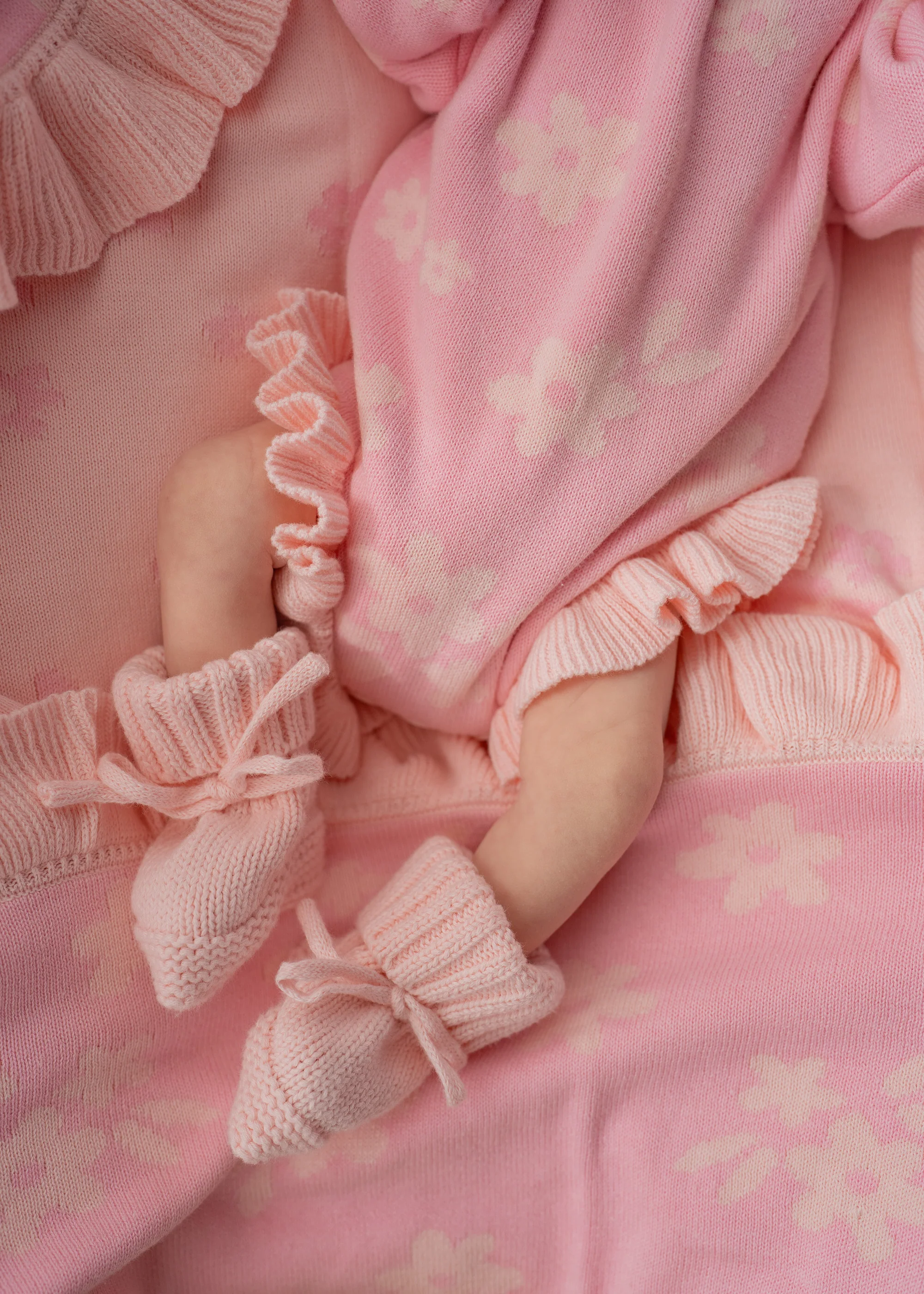 Frill Knit Blanket | Daisy Floral Pink - Image 5