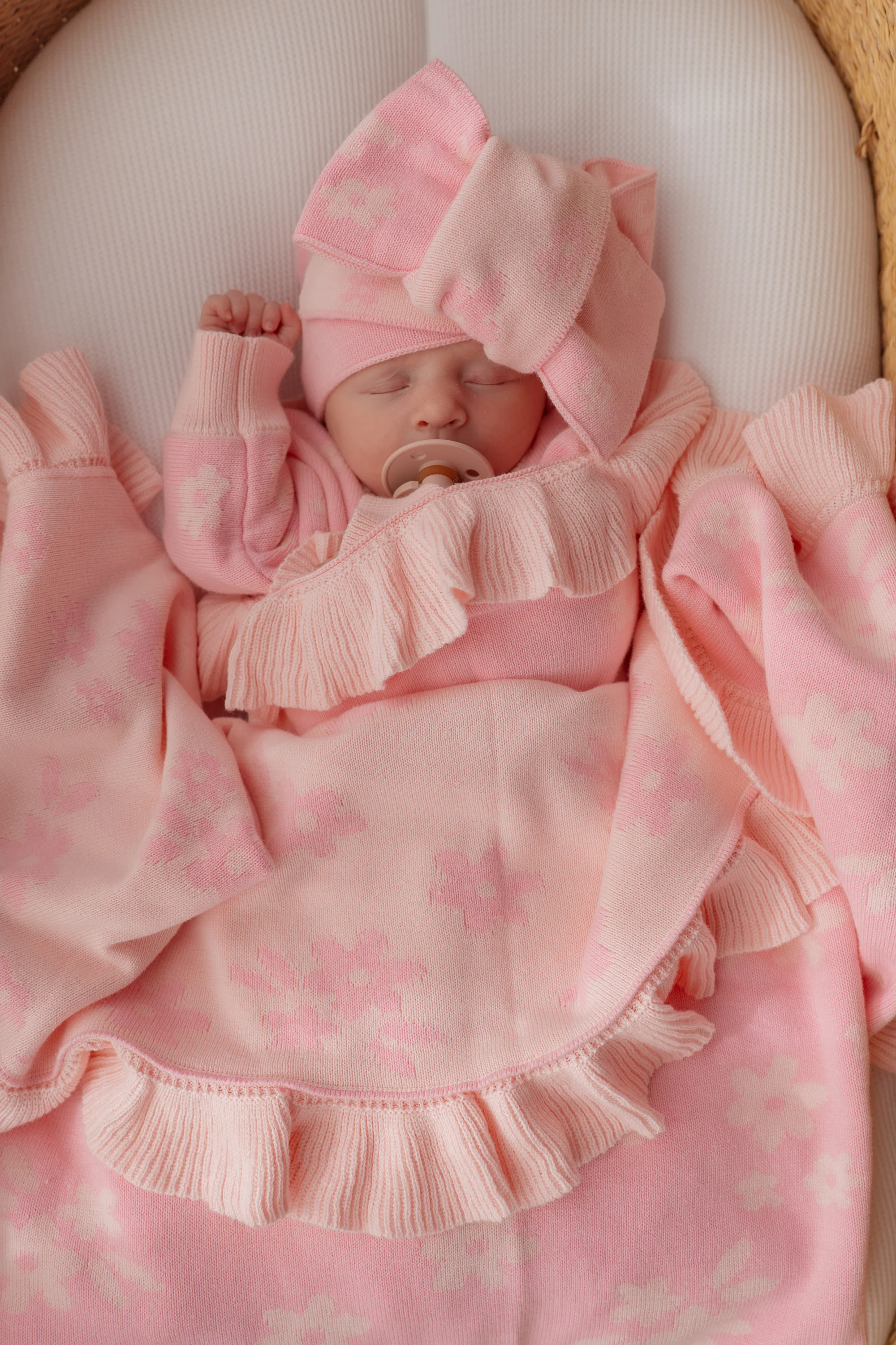 Frill Knit Blanket | Daisy Floral Pink - Image 6