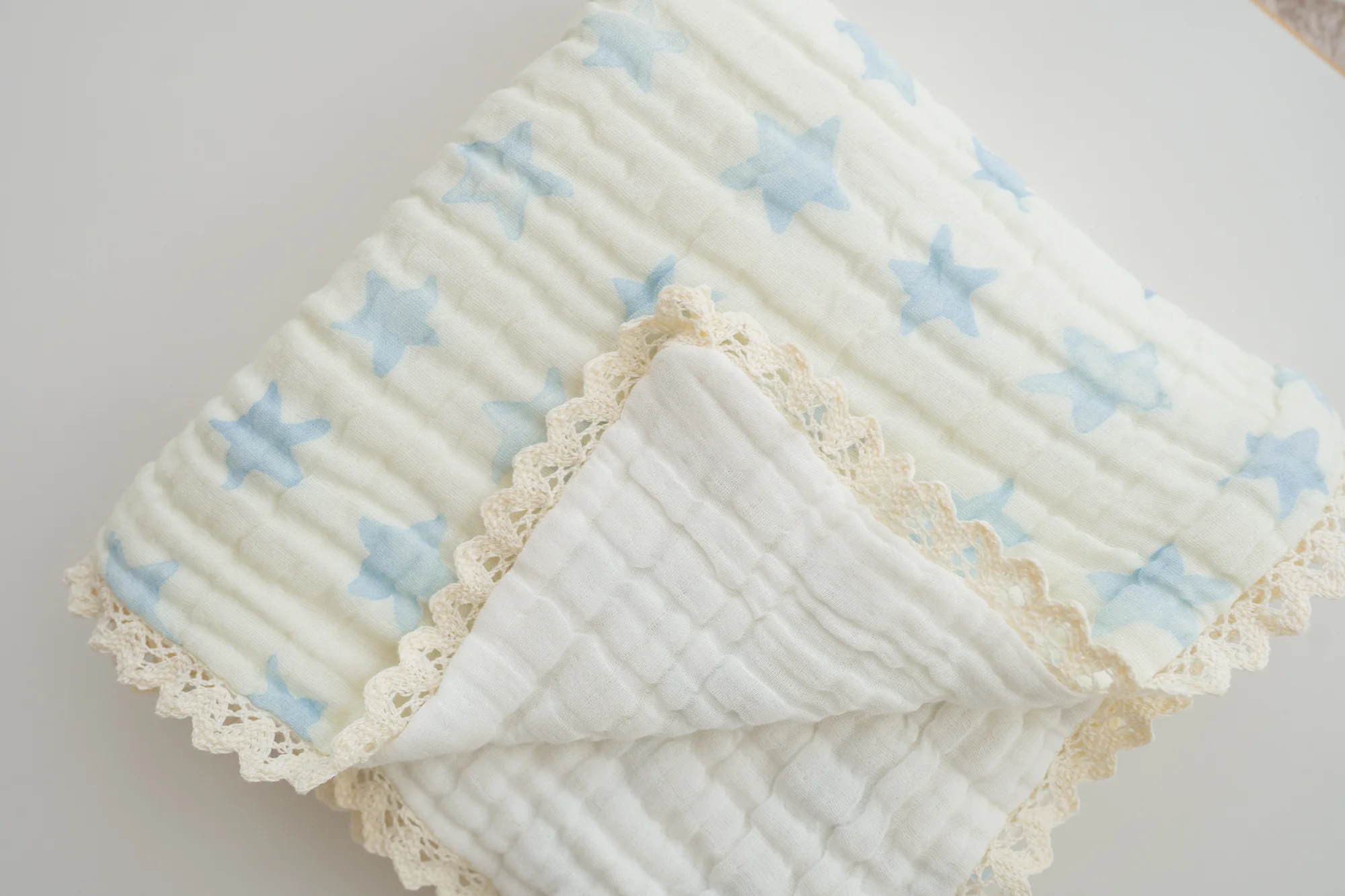 Gauze Lace Blanket | Stars - Image 5